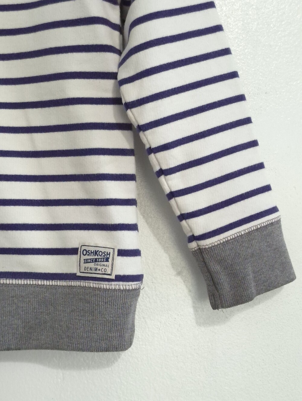 OshKosh B'gosh Boys Size 6 Blue White Striped Crewneck Sweatshirt Pullover - Picture 5 of 15